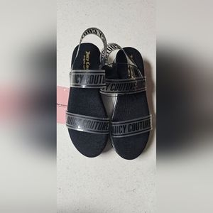 Juicy Conture. Black and white clear sandals, size (7).